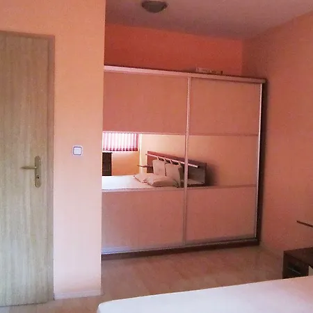 Апартмент Евгени -Море Apartment Burgas City